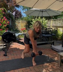 Polli crossover kickstand deadlift
